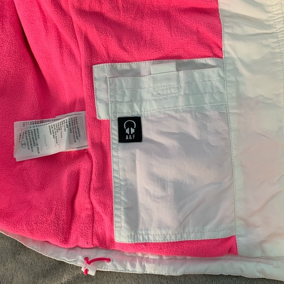 A&F White Jacket - Picture 5 of 8